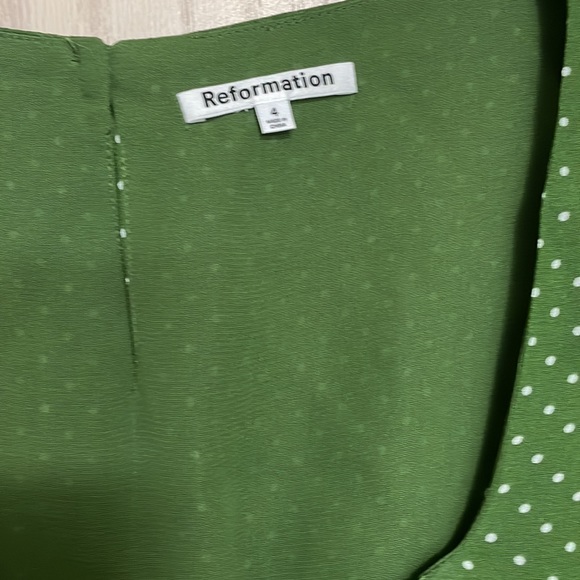 Reformation Hearth top in Green Polka Dot/Peat - Picture 6 of 6